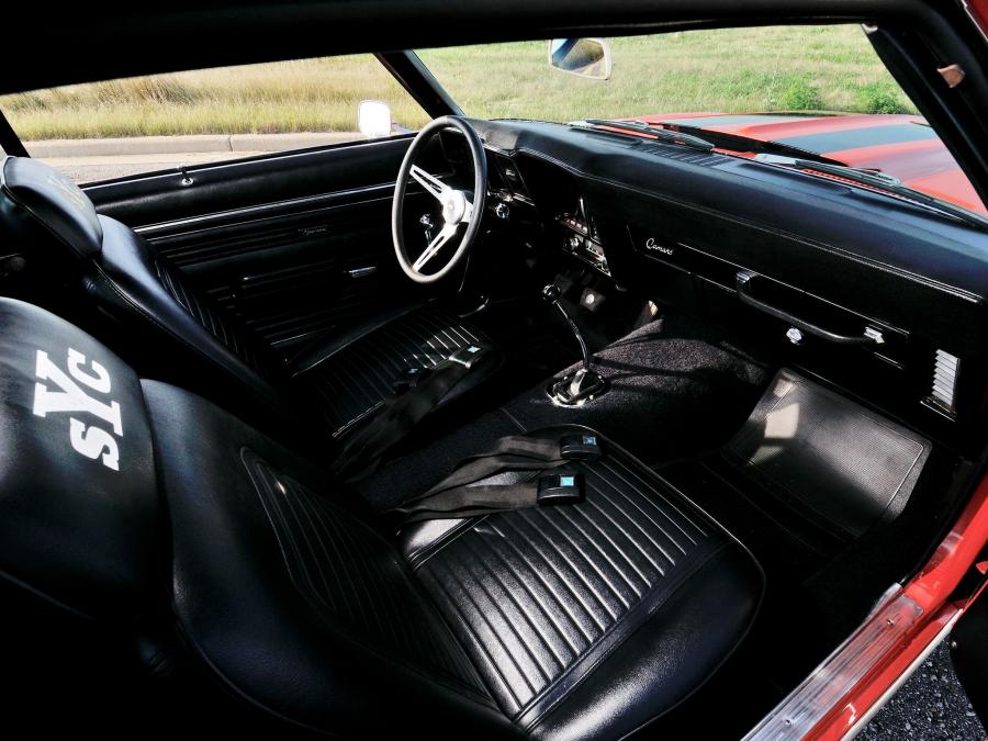 Интерьер Chevrolet Camaro Yenko/SC 427 1969 года  (фото 18 из 30)